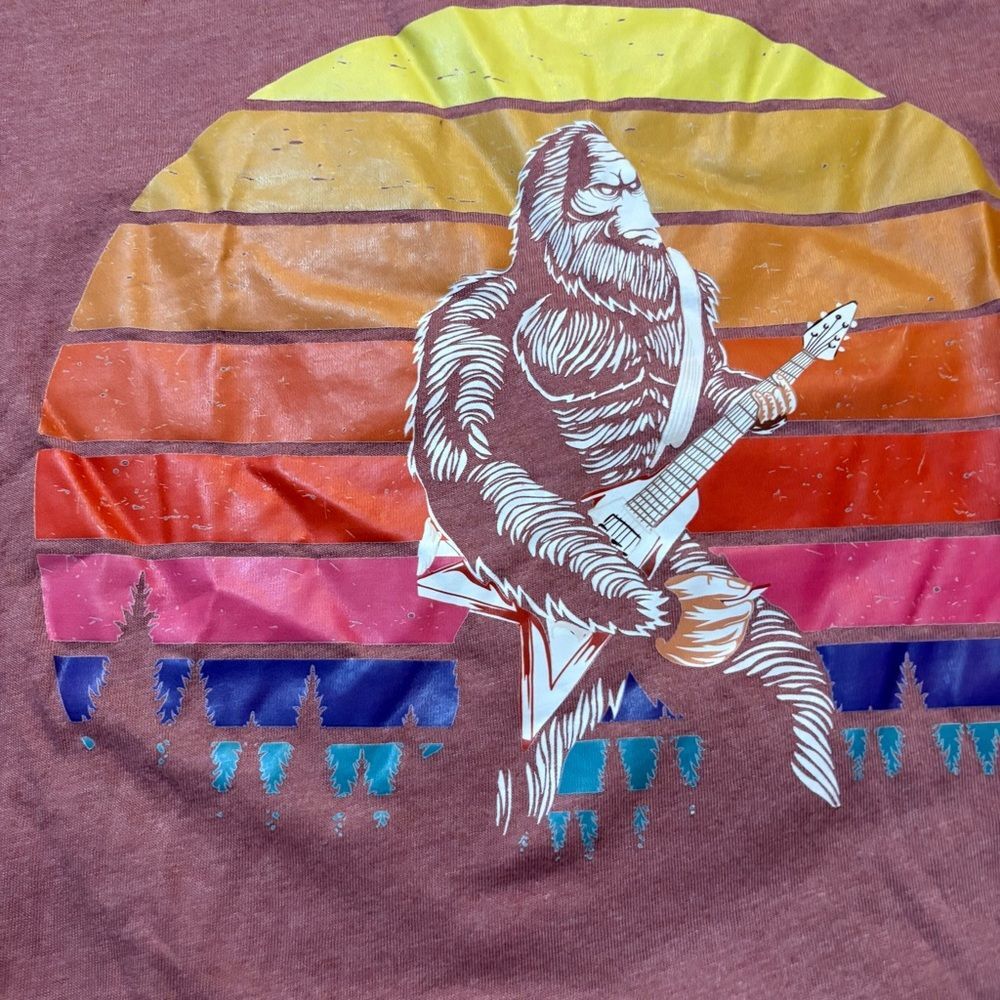 🎭 3/$20 Bella Canvas Bigfoot Guitar Graphic Tee Retro Sunset XL - Picture 2 of 5